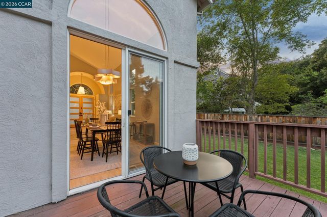 116 Castle Rock Lane, Walnut Creek, CA 94598