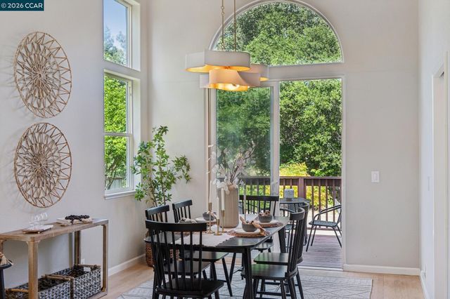 116 Castle Rock Lane, Walnut Creek, CA 94598
