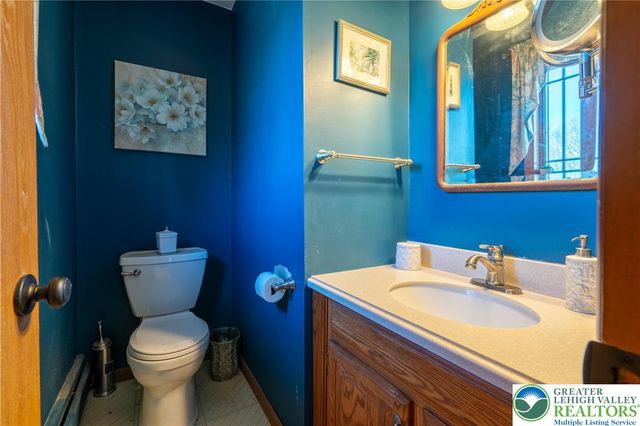 77 Uhlerstown Hill Road, Tinicum Twp, PA 18920