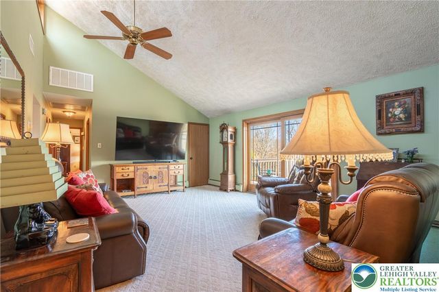 77 Uhlerstown Hill Road, Tinicum Twp, PA 18920