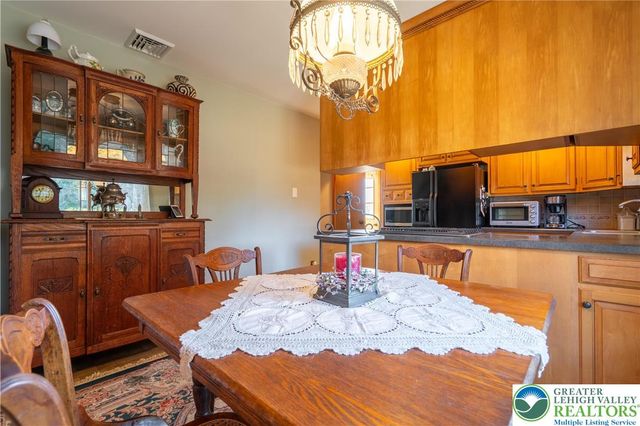 77 Uhlerstown Hill Road, Tinicum Twp, PA 18920