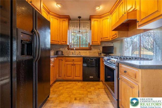 77 Uhlerstown Hill Road, Tinicum Twp, PA 18920