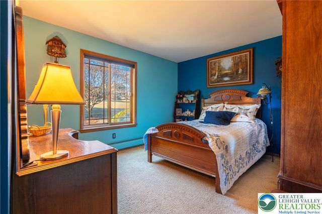 77 Uhlerstown Hill Road, Tinicum Twp, PA 18920