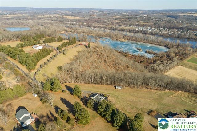 77 Uhlerstown Hill Road, Tinicum Twp, PA 18920