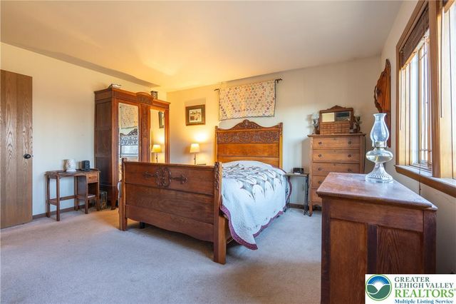 77 Uhlerstown Hill Road, Tinicum Twp, PA 18920