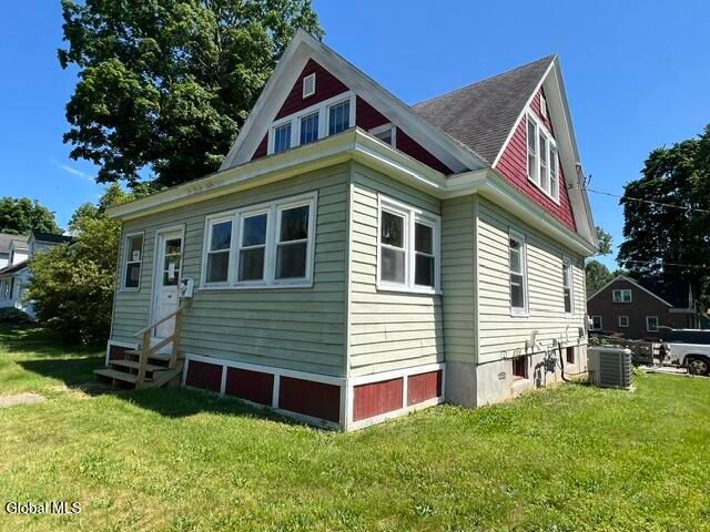 70 Seaman Avenue, Castleton-on-hudson, NY 12033