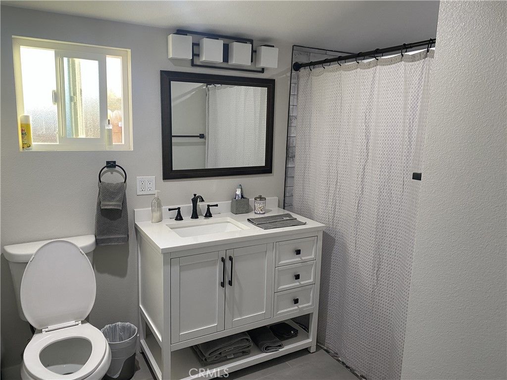 Image 10 of property listing at 3842 Hillside, Norco, CA 92860