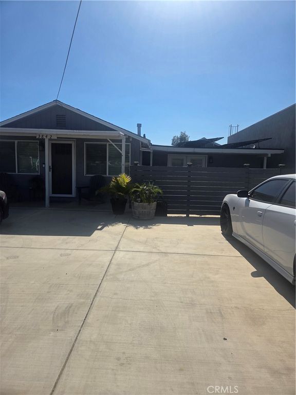 Image 31 of property listing at 3842 Hillside, Norco, CA 92860
