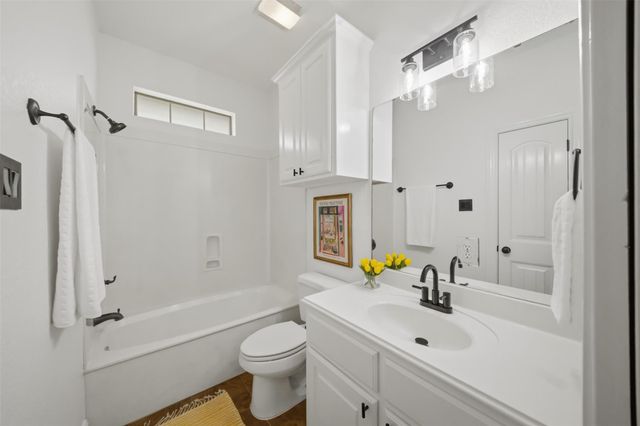 228 Passendale Lane, College Station, TX 77845