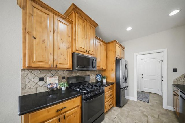 228 Passendale Lane, College Station, TX 77845