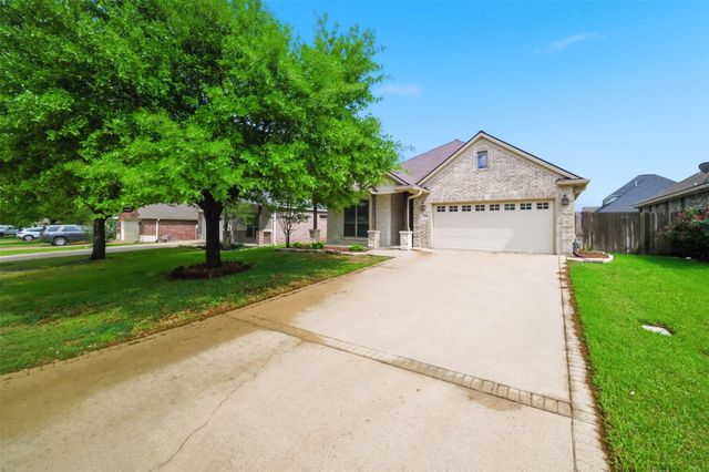 228 Passendale Lane, College Station, TX 77845