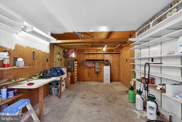 1786 WEISSTOWN RD, Boyertown, PA 19512