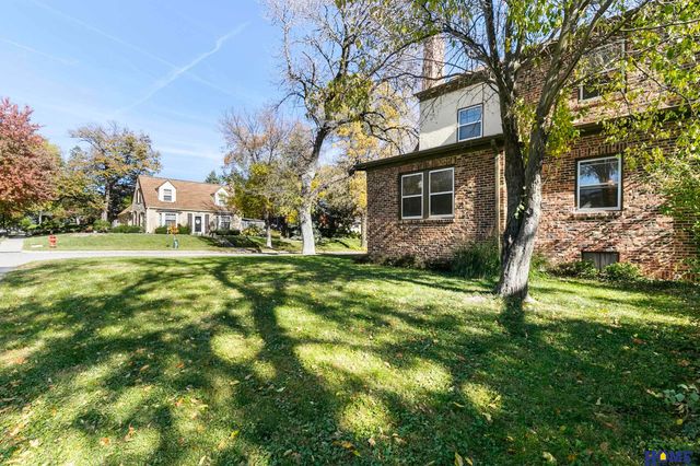 2501 Lafayette Avenue, Lincoln, NE 68502