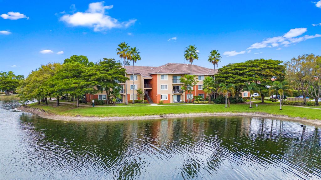4187 N Haverhill Road 505, West Palm Beach, FL 33417