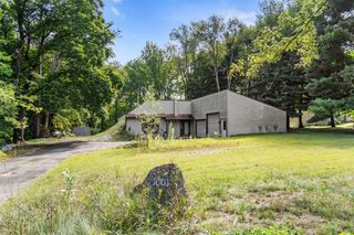 1001 N Dearing Road, Parma, MI 49269