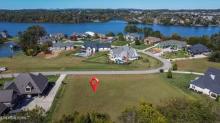 3239 Lowes Landing, Louisville, TN 37777