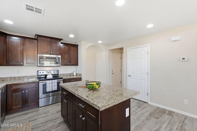 1482 W HARDING Avenue, Coolidge, AZ 85128