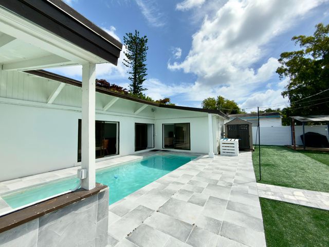 210 Ocean Parkway, Boynton Beach, FL 33435