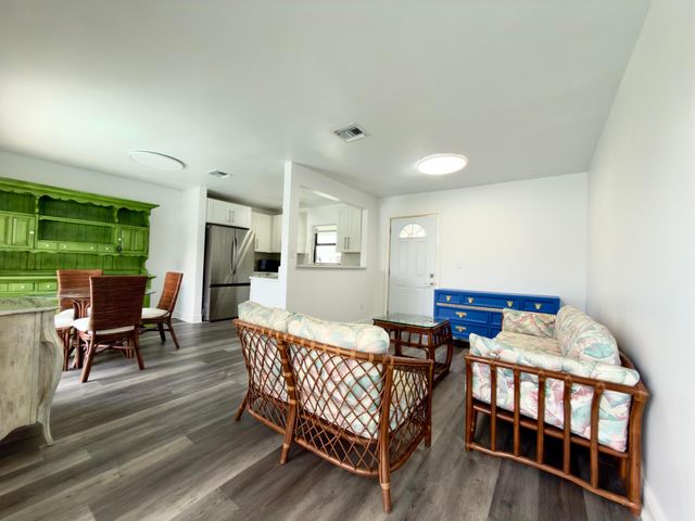 210 Ocean Parkway, Boynton Beach, FL 33435