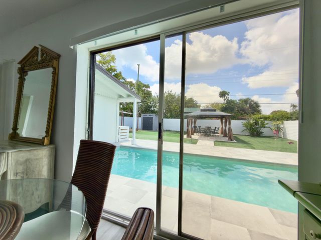 210 Ocean Parkway, Boynton Beach, FL 33435