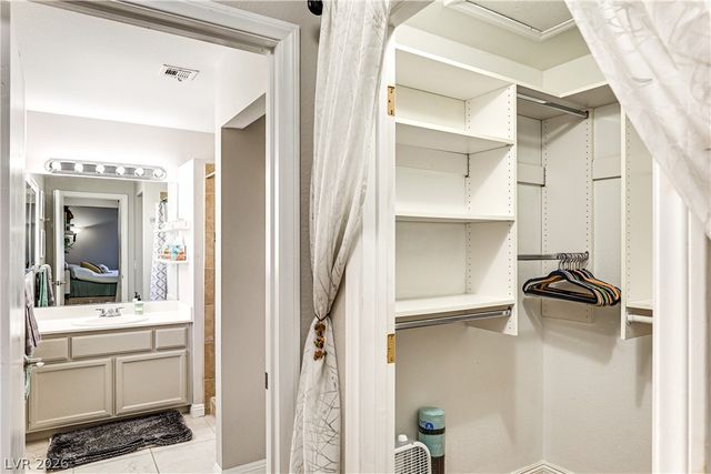 3434 Bankside Drive, Las Vegas, NV 89129