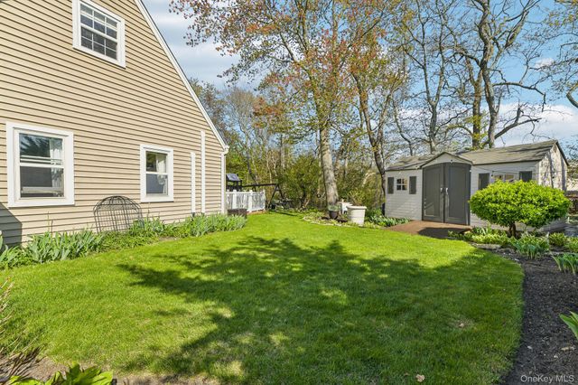 41 Orchid Road, East Patchogue, NY 11772