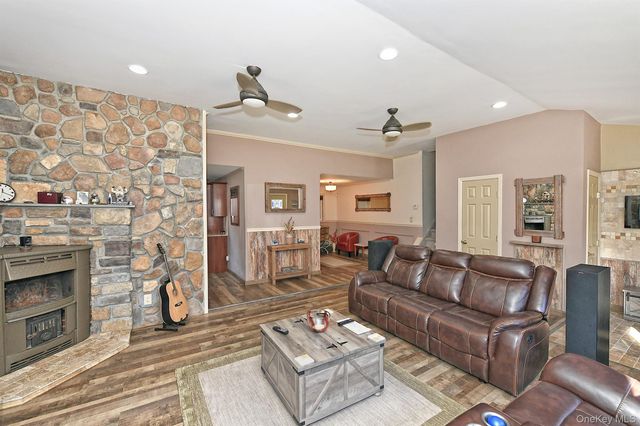 150 Hallock Landing Road, Rocky Point, NY 11778