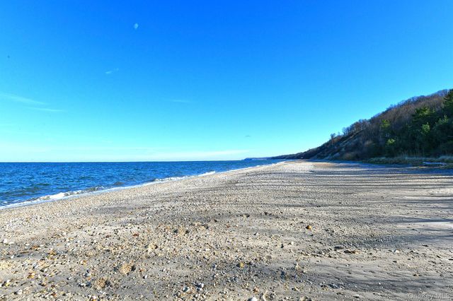 150 Hallock Landing Road, Rocky Point, NY 11778