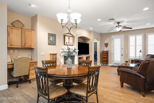 43542 W SANSOM Drive, Maricopa, AZ 85138