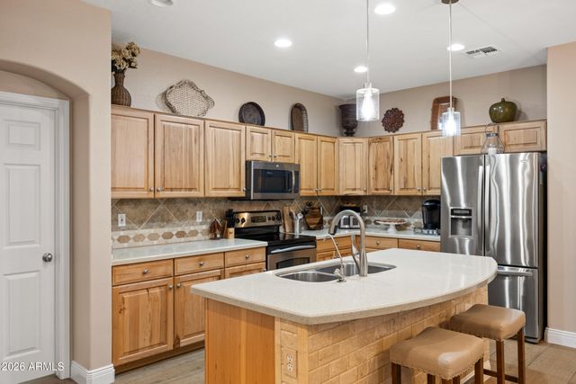 43542 W SANSOM Drive, Maricopa, AZ 85138