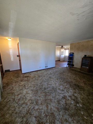 922 S Giant City Road S, Carbondale, IL 62902