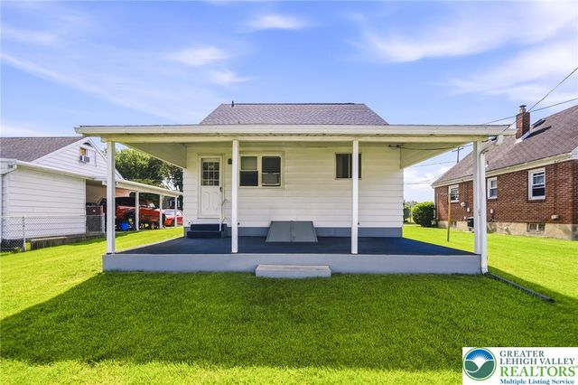 1060 New Jersey Avenue, Hellertown Boro, PA 18055