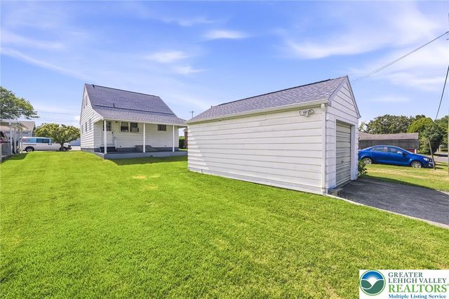 1060 New Jersey Avenue, Hellertown Boro, PA 18055