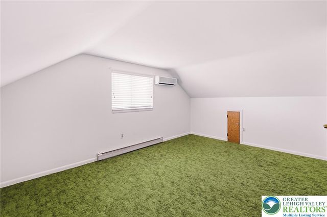 1060 New Jersey Avenue, Hellertown Boro, PA 18055