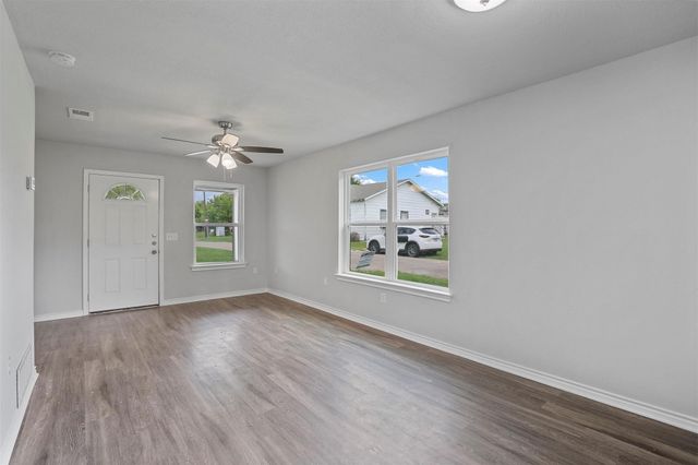 317 Jones Street, Bonham, TX 75418