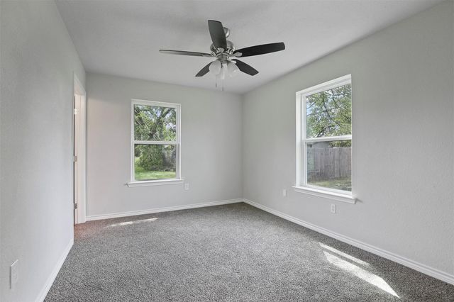 317 Jones Street, Bonham, TX 75418