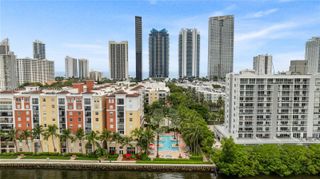 17150 N Bay Road 2320, Sunny Isles Beach, FL 33160