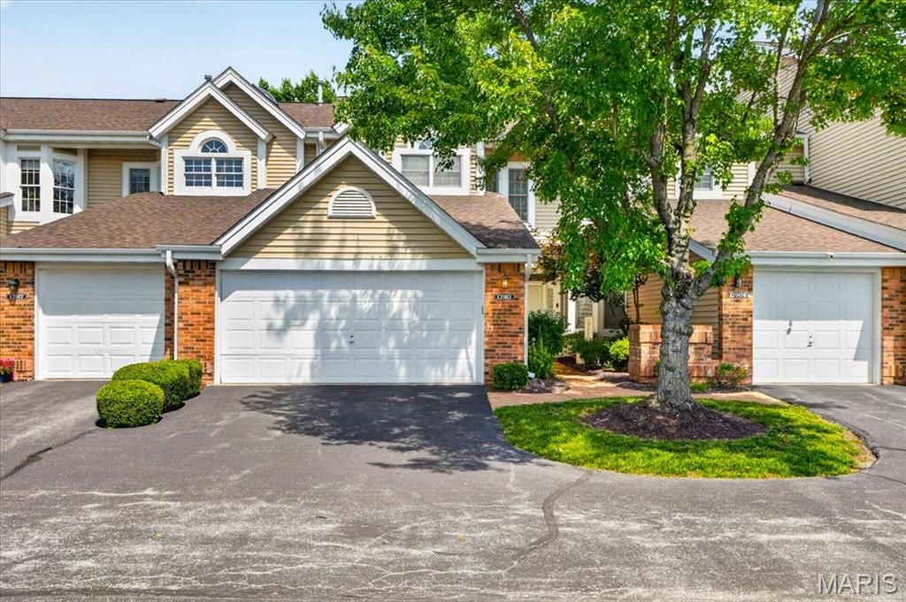 12913 Autumn Fields Court, St Louis, MO 63146