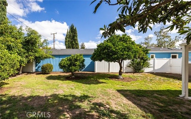 2324 N Riverside, Santa Ana, CA 92706