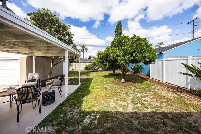 2324 N Riverside, Santa Ana, CA 92706