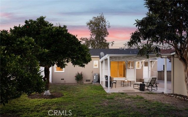 2324 N Riverside, Santa Ana, CA 92706