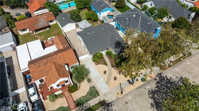 2324 N Riverside, Santa Ana, CA 92706