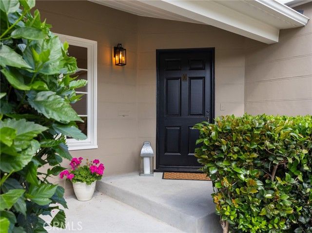 2324 N Riverside, Santa Ana, CA 92706