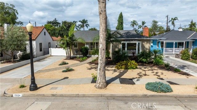 2324 N Riverside, Santa Ana, CA 92706