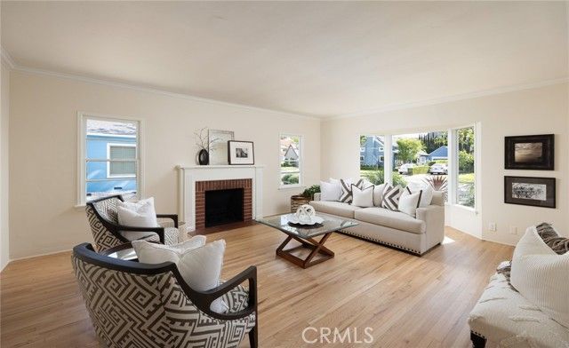 2324 N Riverside, Santa Ana, CA 92706