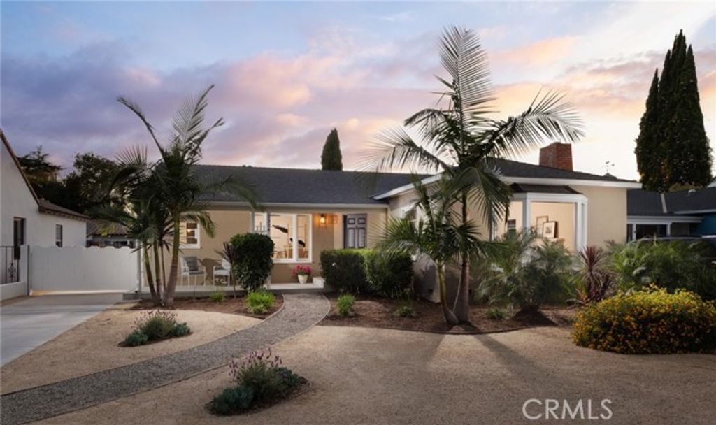 2324 N Riverside, Santa Ana, CA 92706