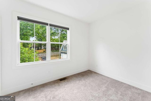 140 COLOR Circle, Atlanta, GA 30317