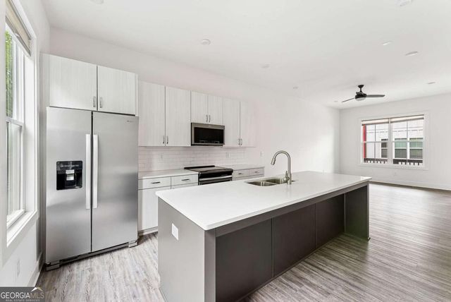 140 COLOR Circle, Atlanta, GA 30317