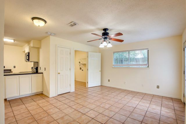 230 Brittany Drive, Euless, TX 76039