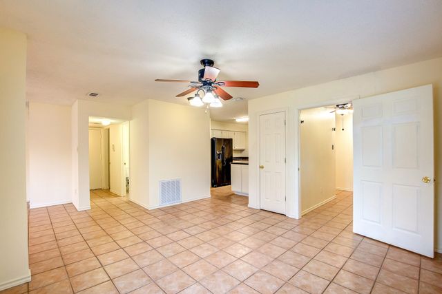 230 Brittany Drive, Euless, TX 76039